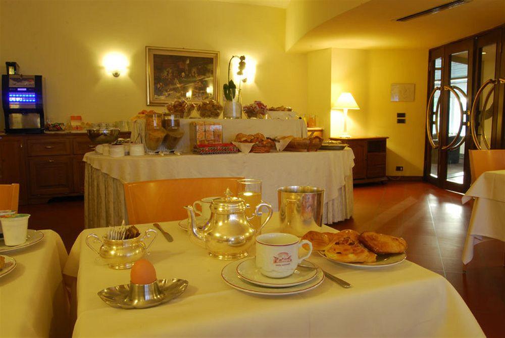 Napoleon Hotel 4*