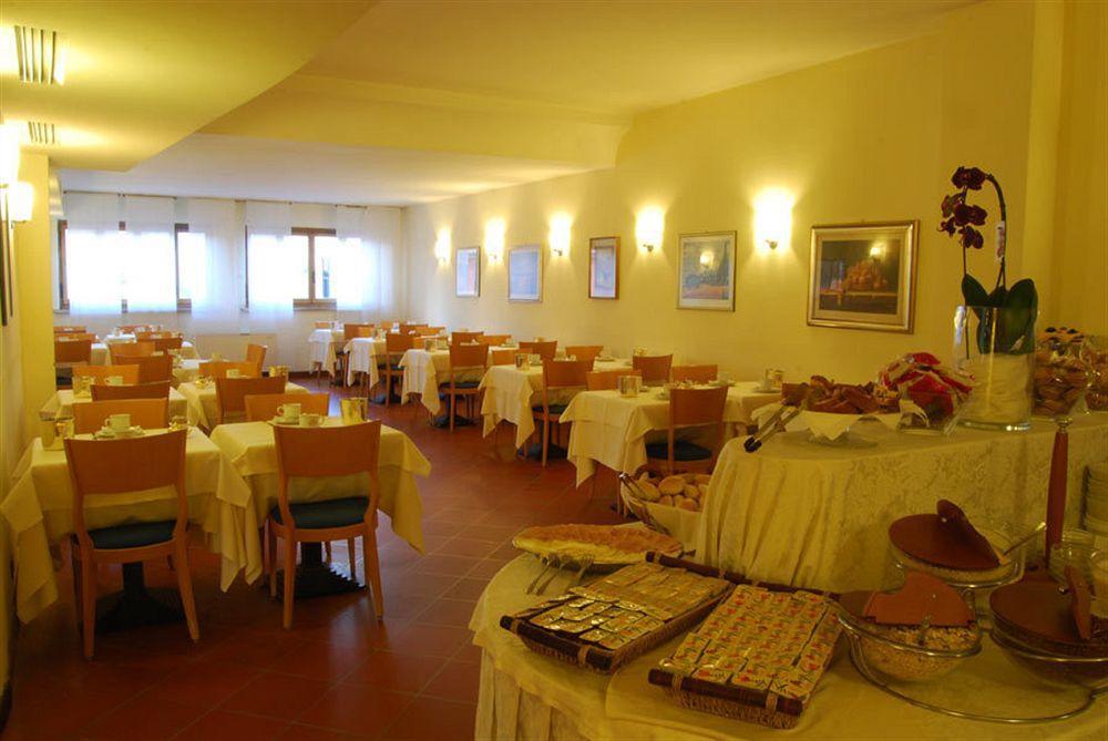 Hotel Napoleon 4*