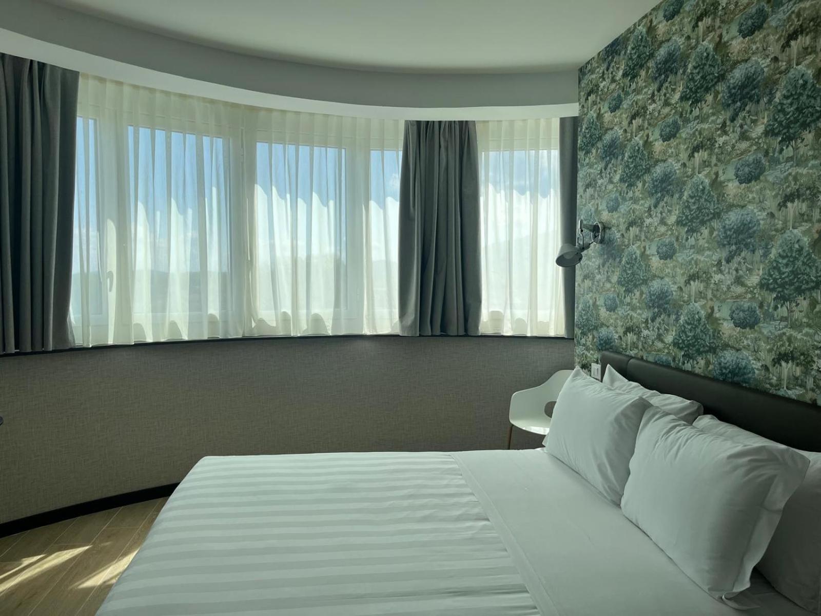 Hotel Napoleon 4*